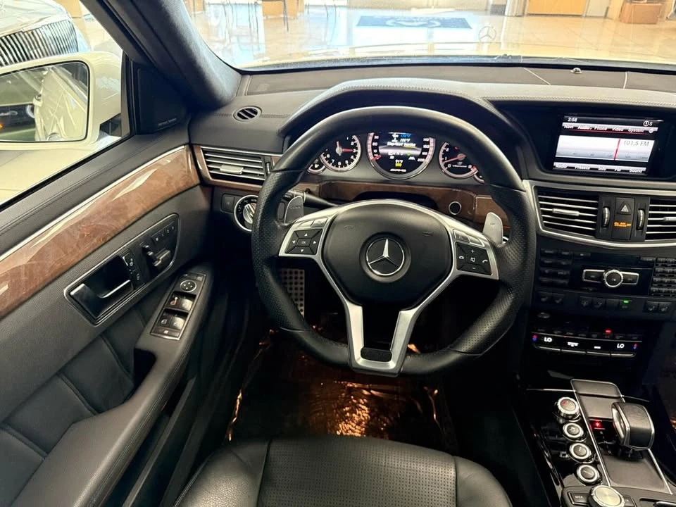 2013 Mercedes-Benz W212 E-Class - Image 10 of 20