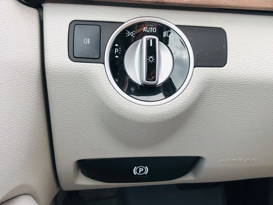 2013 Mercedes-Benz W212 E-Class - Image 18 of 20