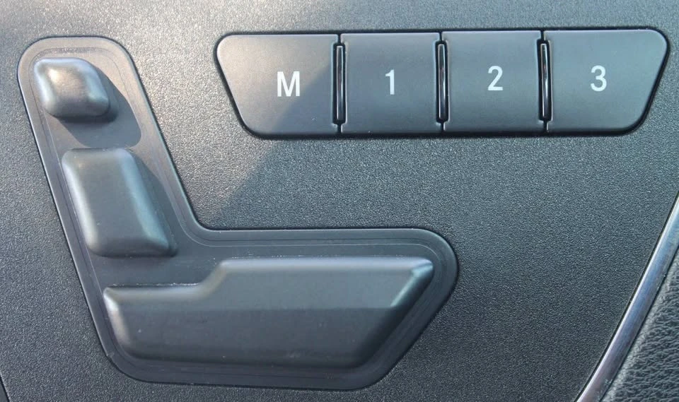 2013 Mercedes-Benz W212 E-Class - Image 11 of 20