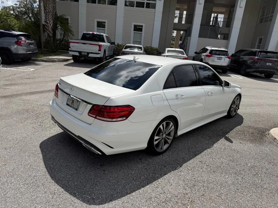 2013 Mercedes-Benz W212 E-Class - Image 2 of 12