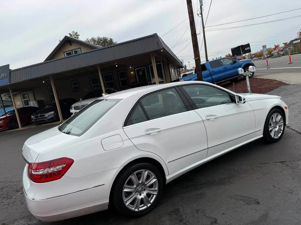 2013 Mercedes-Benz W212 E-Class - Image 7 of 19