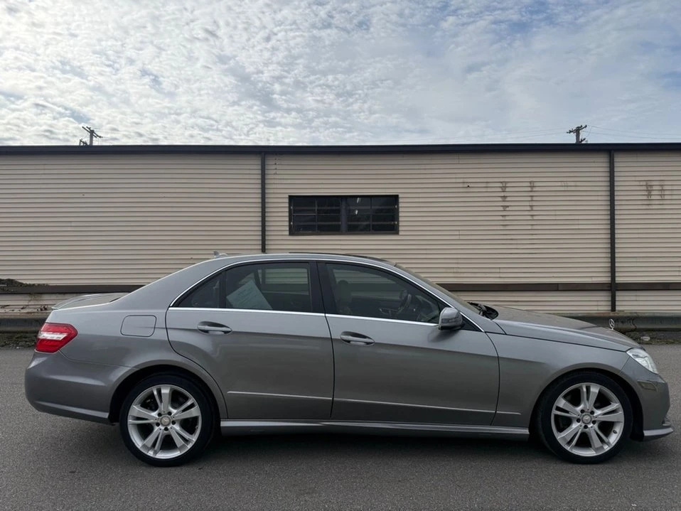 2013 Mercedes-Benz W212 E-Class - Image 2 of 16