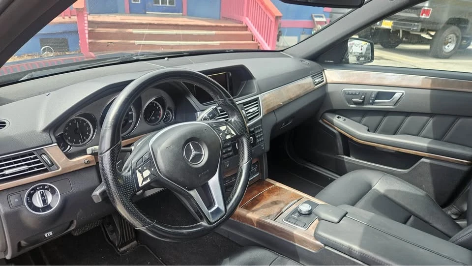 2013 Mercedes-Benz W212 E-Class - Image 13 of 19