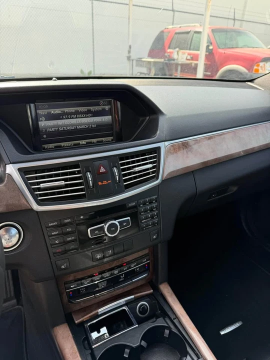 2013 Mercedes-Benz W212 E-Class - Image 8 of 15