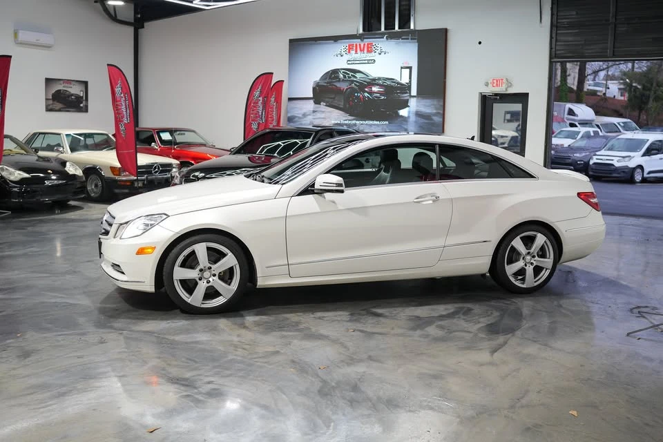 2013 Mercedes-Benz W212 E-Class - Image 9 of 18