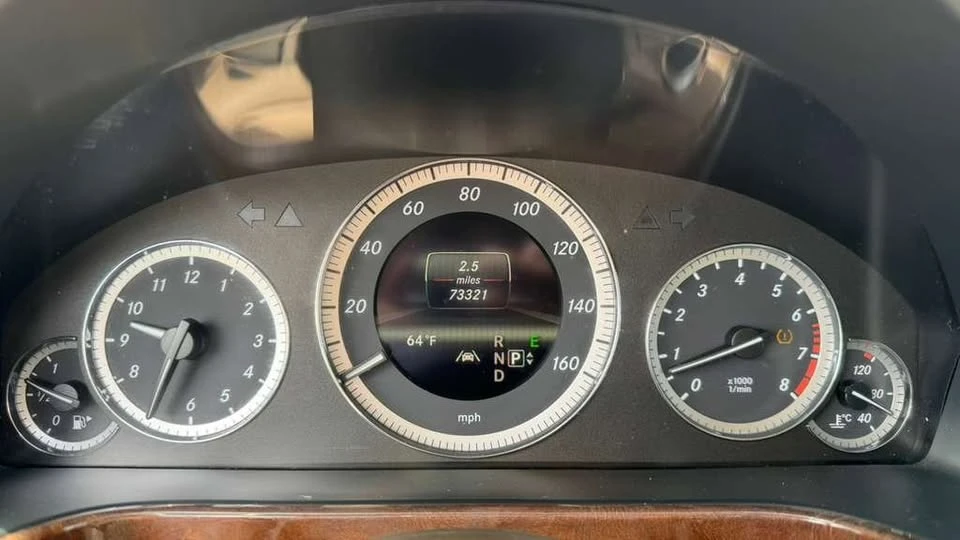 2013 Mercedes-Benz W212 E-Class - Image 9 of 11