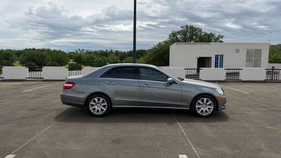 2013 Mercedes-Benz W212 E-Class - Image 2 of 11
