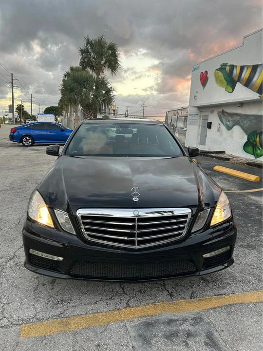 2013 Mercedes-Benz W212 E-Class - Image 3 of 11