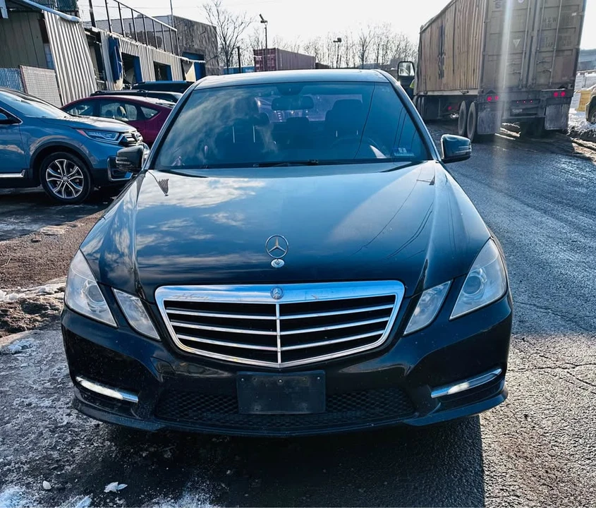 2013 Mercedes-Benz W212 E-Class - Image 2 of 9