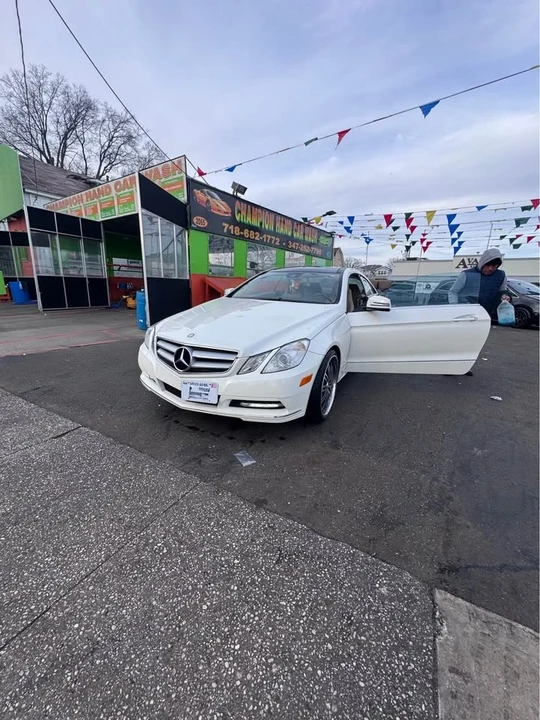 2013 Mercedes-Benz C207/A207 E-Class Coupe & Convertible - Image 2 of 4