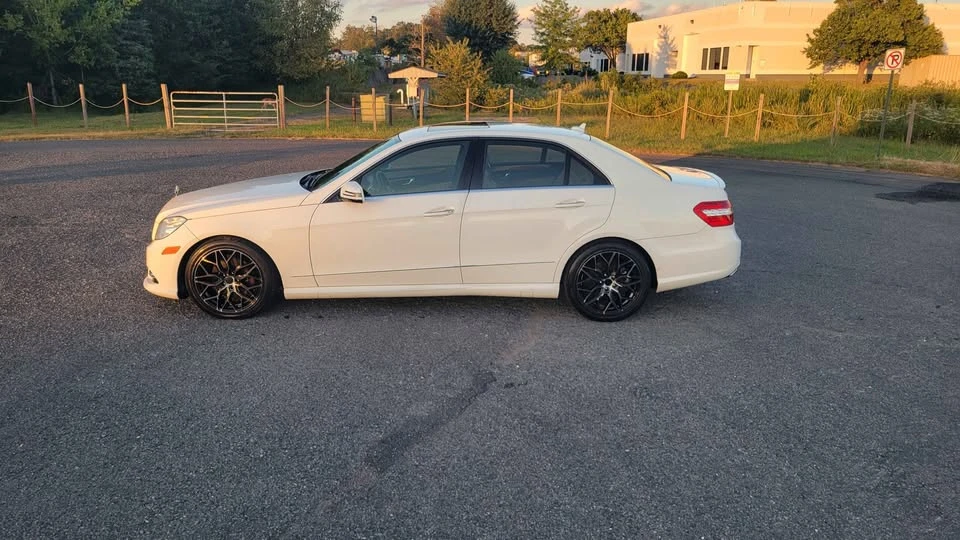 2013 Mercedes-Benz W212 E-Class - Image 3 of 17