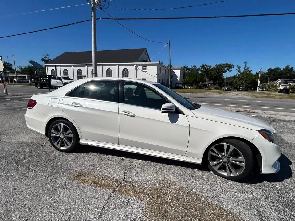 2013 Mercedes-Benz W212 E-Class - Image 6 of 12
