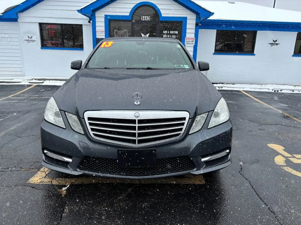 2013 Mercedes-Benz W212 E-Class - Image 2 of 11