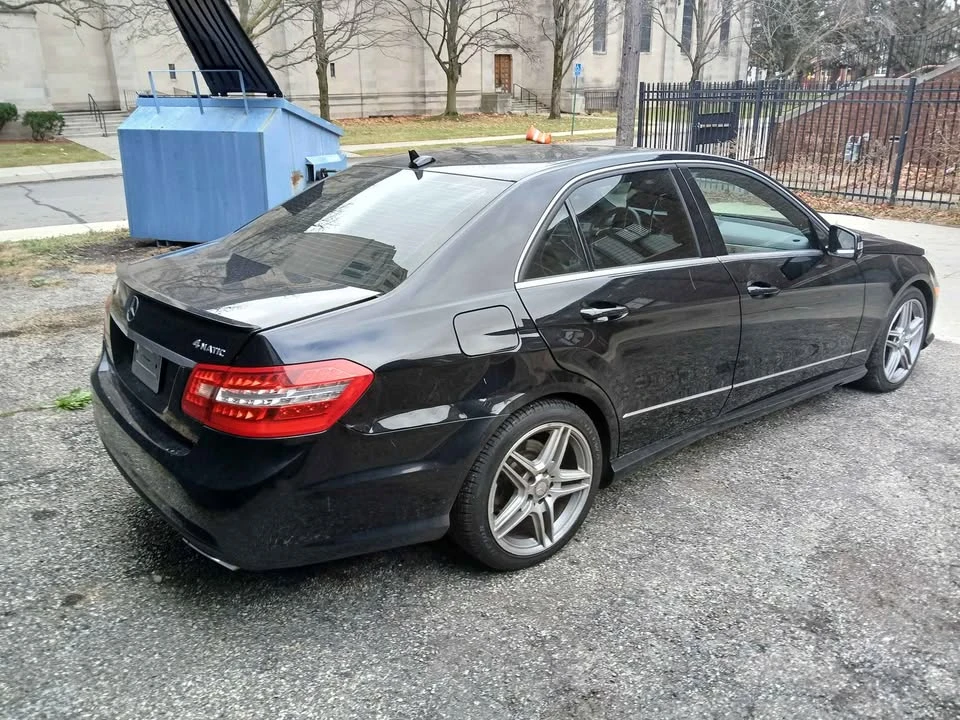 2013 Mercedes-Benz W212 E-Class - Image 8 of 12