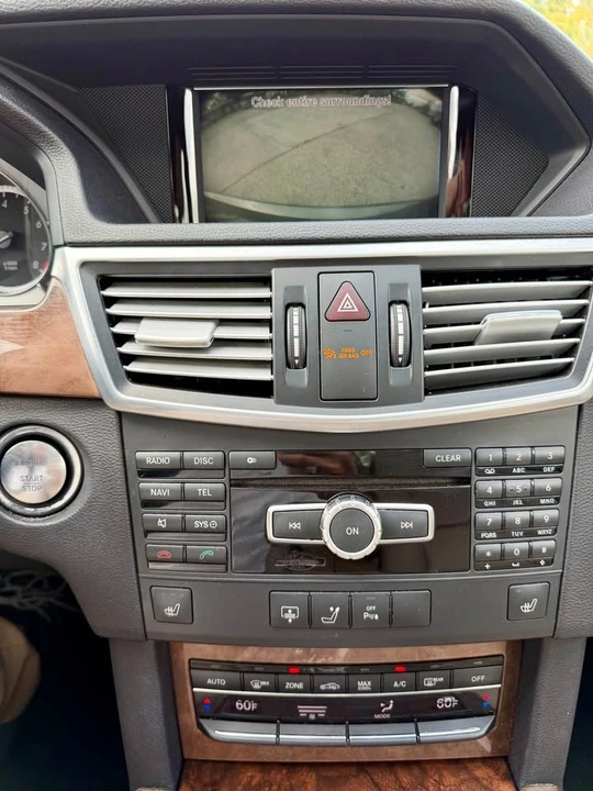 2013 Mercedes-Benz W212 E-Class - Image 14 of 16