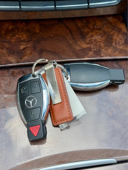 2013 Mercedes-Benz W212 E-Class - Image 13 of 16
