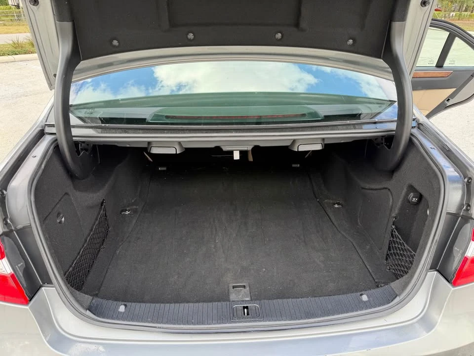 2013 Mercedes-Benz W212 E-Class - Image 10 of 16