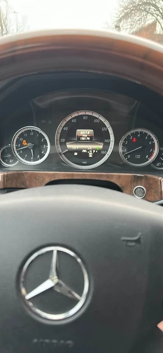 2013 Mercedes-Benz W212 E-Class - Image 2 of 10