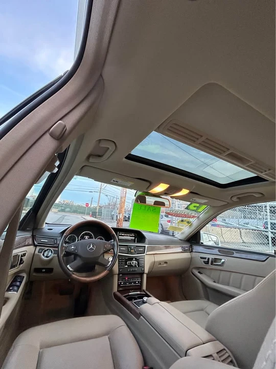 2013 Mercedes-Benz W212 E-Class - Image 10 of 12