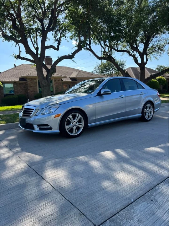 2013 Mercedes-Benz W212 E-Class - Image 2 of 16
