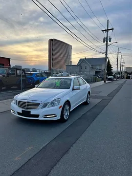 2013 Mercedes-Benz E-Class E 350 4MATIC Sedan