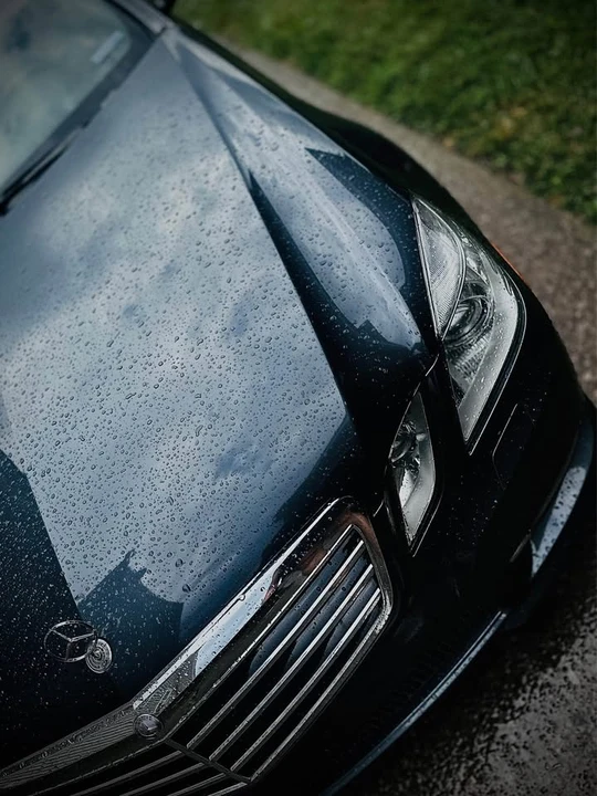 2013 Mercedes-Benz W212 E-Class - Image 2 of 8
