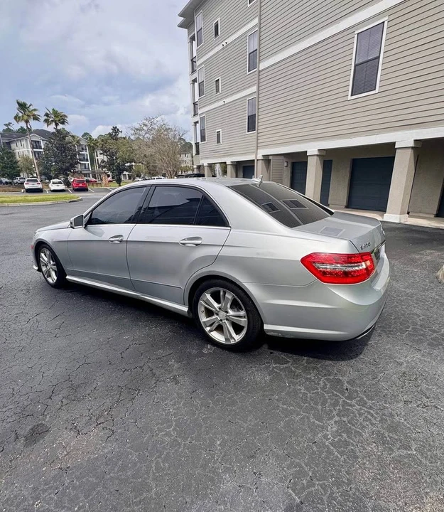 2013 Mercedes-Benz W212 E-Class - Image 6 of 18