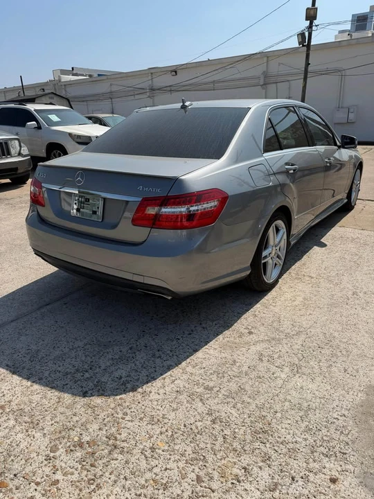 2013 Mercedes-Benz W212 E-Class - Image 6 of 13