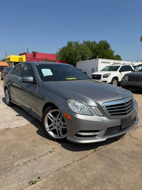 2013 Mercedes-Benz W212 E-Class - Image 2 of 13