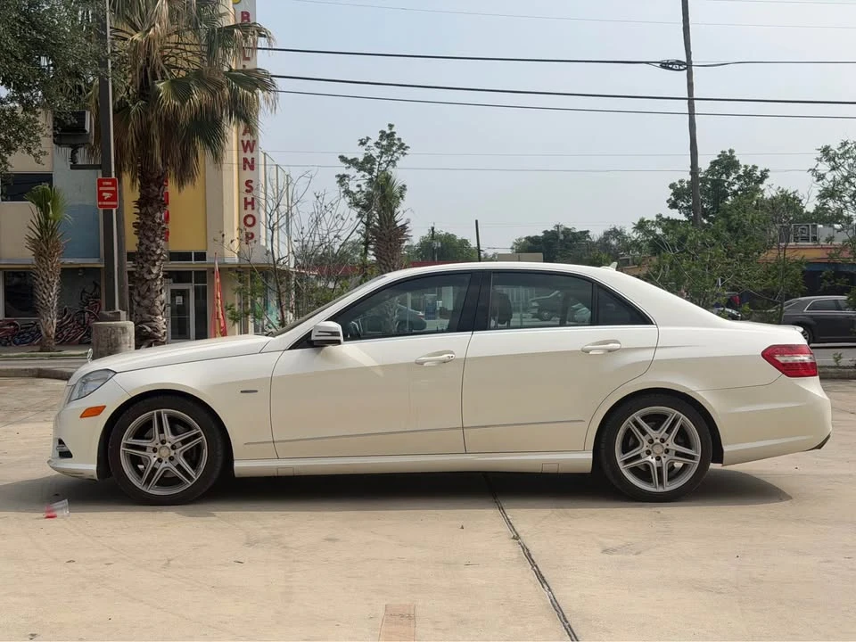2013 Mercedes-Benz W212 E-Class - Image 12 of 17