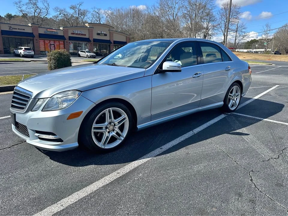2013 Mercedes-Benz W212 E-Class - Image 2 of 13