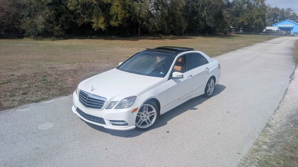 2013 Mercedes-Benz W212 E-Class - Image 3 of 18
