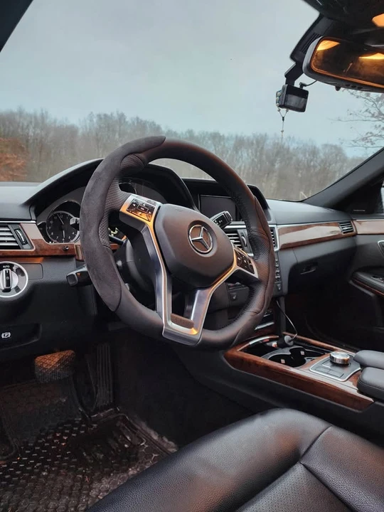 2013 Mercedes-Benz W212 E-Class - Image 6 of 11