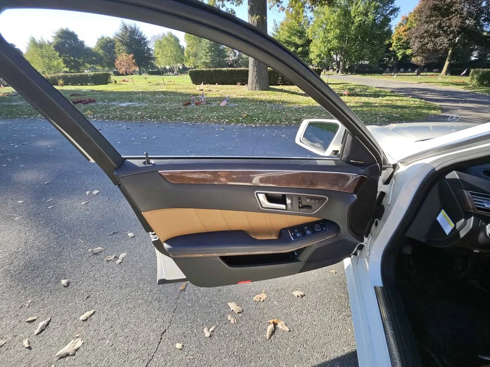 2013 Mercedes-Benz W212 E-Class - Image 12 of 19