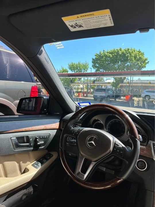 2013 Mercedes-Benz W212 E-Class - Image 3 of 11