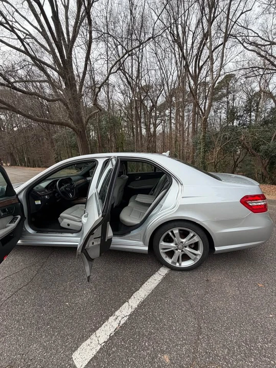 2013 Mercedes-Benz W212 E-Class - Image 3 of 15