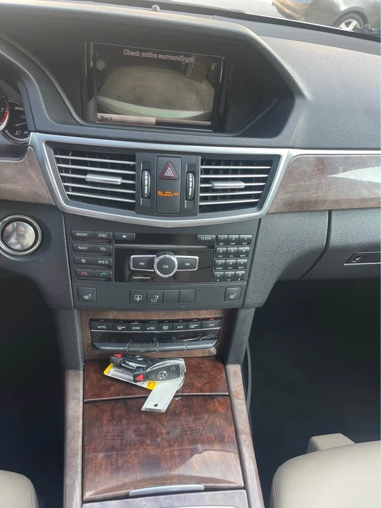 2013 Mercedes-Benz W212 E-Class - Image 12 of 20