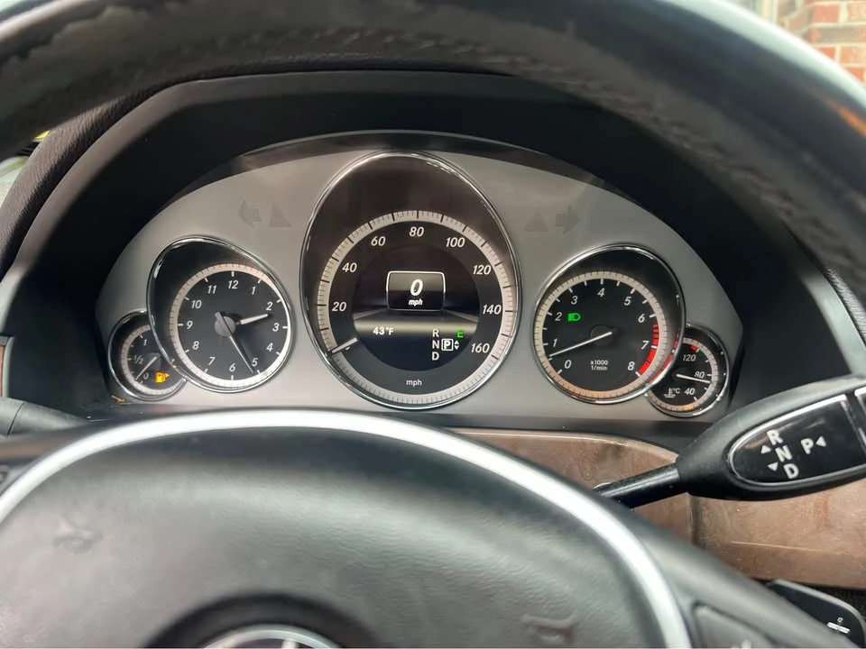 2013 Mercedes-Benz W212 E-Class - Image 9 of 14