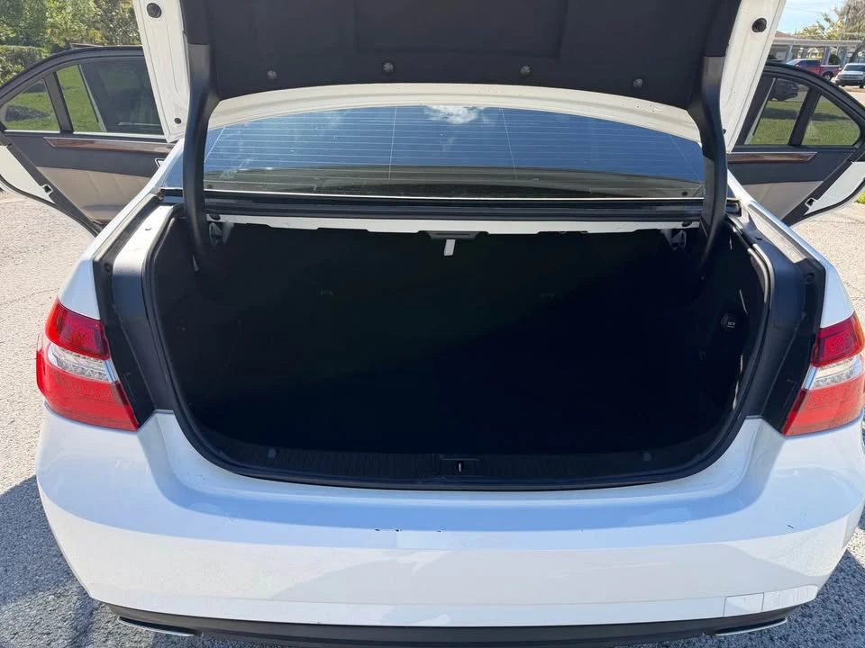 2013 Mercedes-Benz W212 E-Class - Image 14 of 20