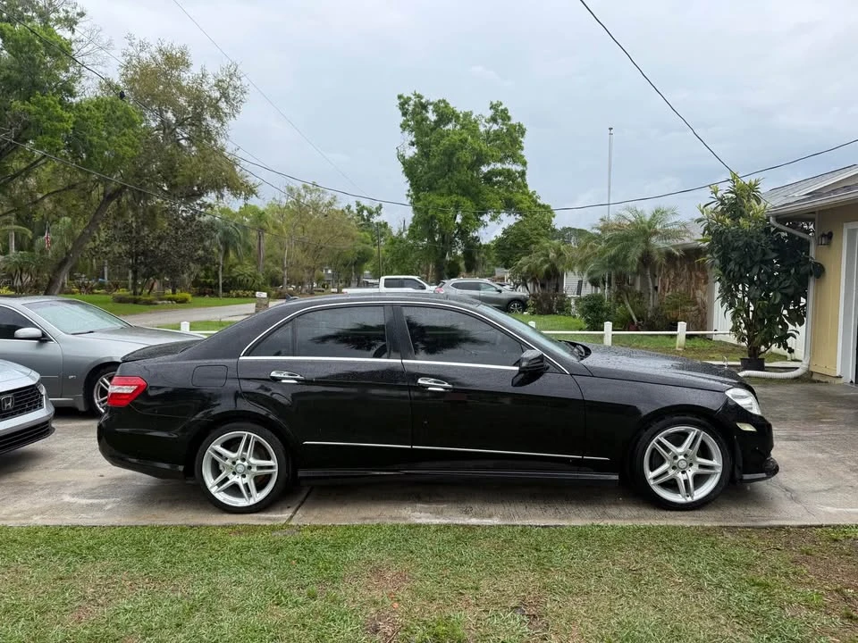2013 Mercedes-Benz W212 E-Class - Image 2 of 14