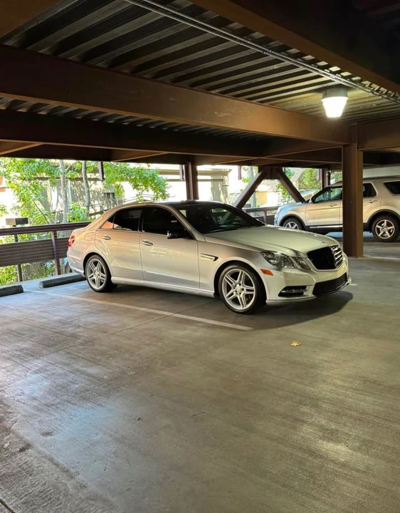 2013 Mercedes-Benz W212 E-Class - Image 2 of 8