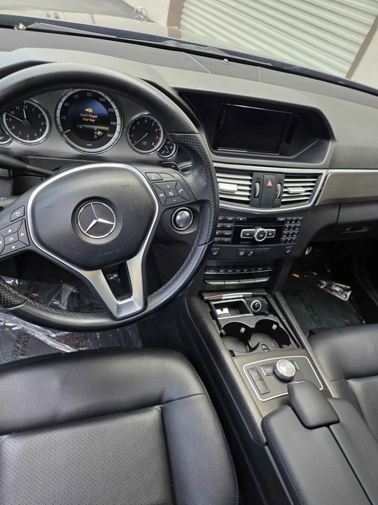 2013 Mercedes-Benz W212 E-Class - Image 10 of 19
