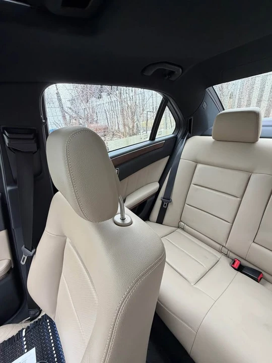 2013 Mercedes-Benz W212 E-Class - Image 11 of 14