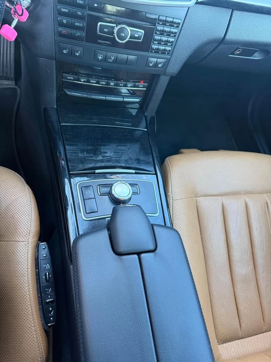2013 Mercedes-Benz W212 E-Class - Image 6 of 12