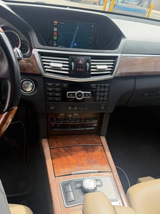 2013 Mercedes-Benz W212 E-Class - Image 7 of 12