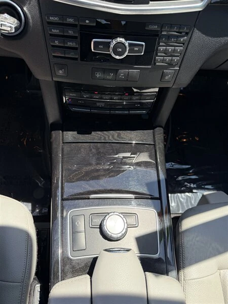 2013 Mercedes-Benz W212 E-Class - Image 13 of 20