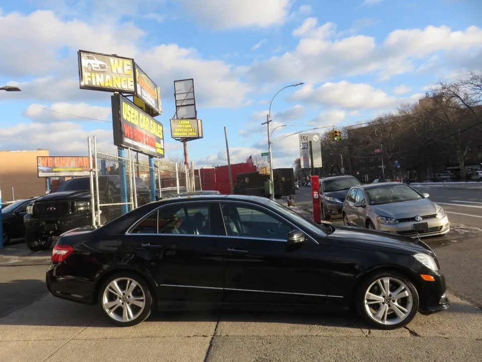 2013 Mercedes-Benz W212 E-Class - Image 9 of 20