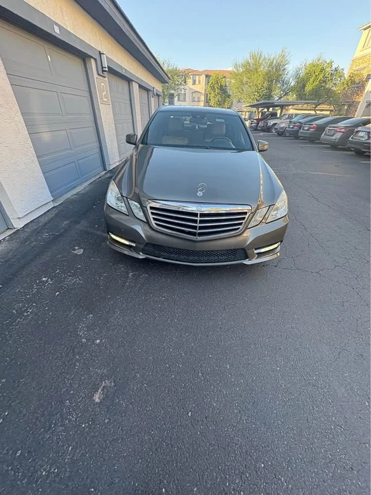2013 Mercedes-Benz W212 E-Class - Image 2 of 16