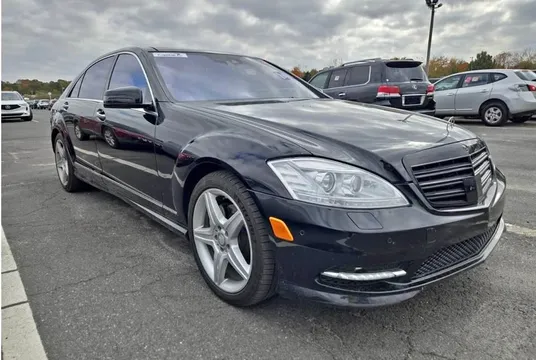 2013 Mercedes-Benz S-Class S 550 4MATIC