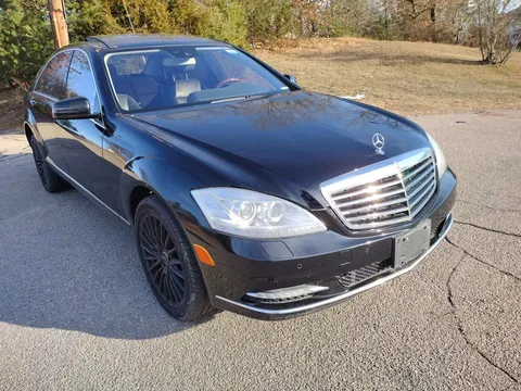 2013 Mercedes-Benz S 550 4MATIC Sedan